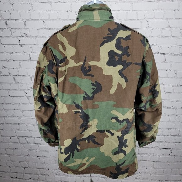 US Army Camo Cold Weather Field Jacket Zip Snap Military Army Medium M - Picture 2 of 14